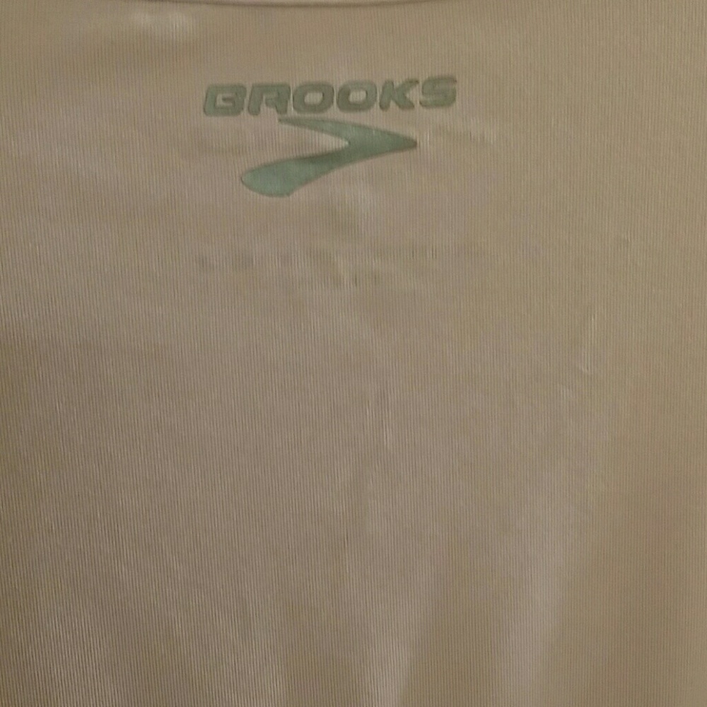 Brooks Equilibrium Tech Shirt View 4